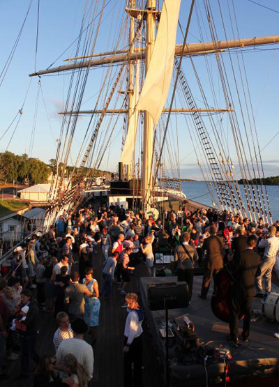 Windjammers Ball 2011 - Opening ceremony on the Windjammer Pommern